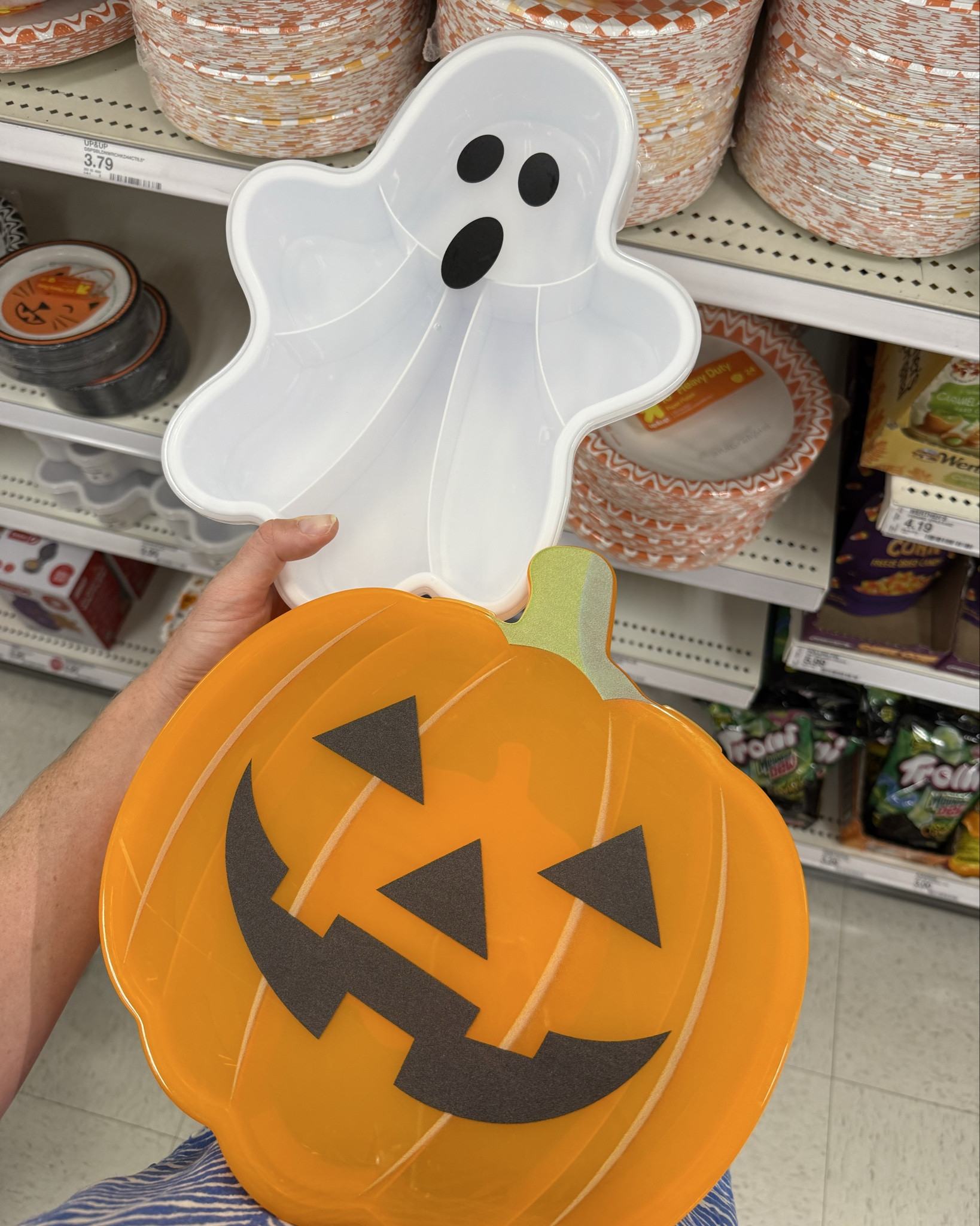 Halloween Snackle Boxes 🎃👻

#LTKHome #LTKSeasonal #LTKHalloween