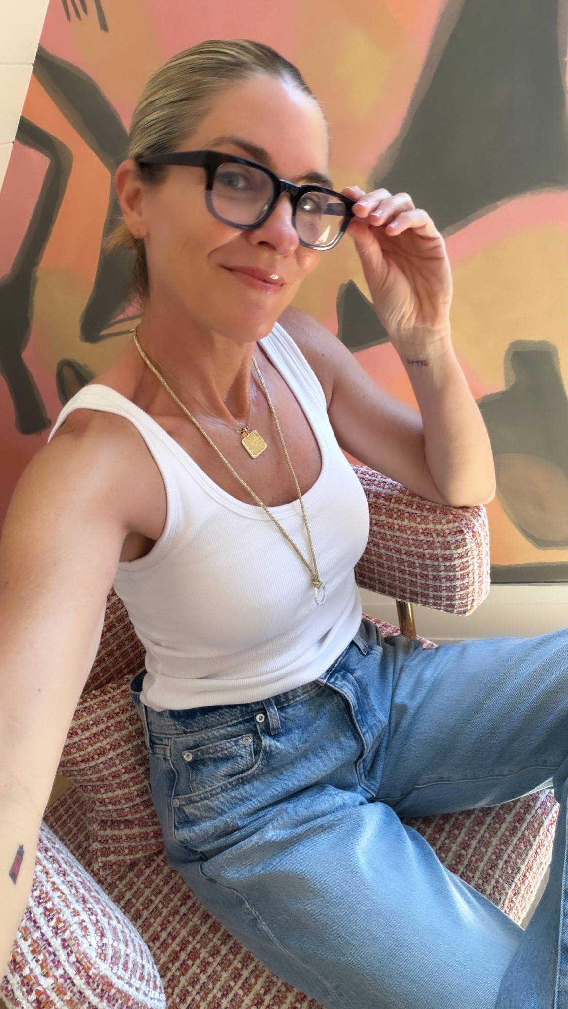 Tank + Jeans ✨🩵🤍