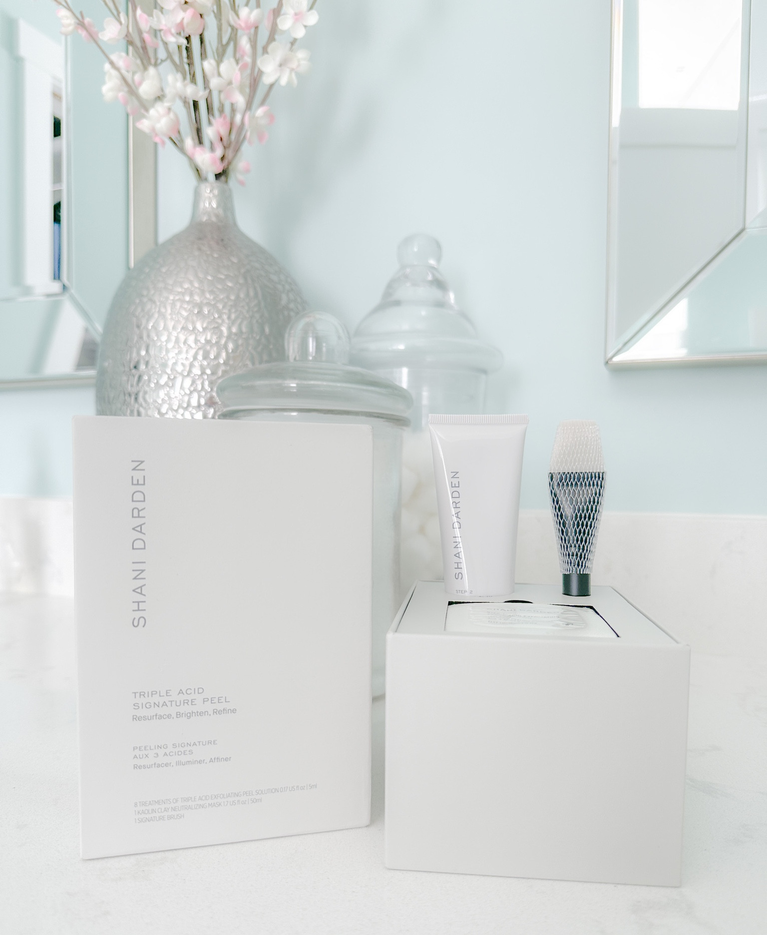 ✨Skin care game changer!! I was influenced by a fav beauty blogger to try this and I’m so glad I did! This 2 step peel has a trio of acids that helps to resurface and visibly brighten the skin. Along with a neutralizing mask that helps to deeply clean your pores. I use it once every 2 weeks and I can tell a difference in my skins texture, my pores appear smaller and my skin just looks brighter and healthy. Best part is there’s no down time! Great way to head into summer time with glowing skin. This would also make a great Mothers Day gift! The set comes with 8 peels which using only twice a month, that’s 4 months worth. It’s soooo good!!

#skincare #tripleacidsignaturepeel #shanidarden #facepeel #skinbrightener #beauty #skin #pores #mothersday #mothersdaygift #giftsforher #sephora #skinpeel #healthyskin #summerskincare

#LTKbeauty #LTKGiftGuide #LTKFind