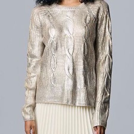 Just bought this super cute metallic sweater.
Perfect for Christmas events, or New Year’s Eve outfit. 

#christmassweater #holidaysweater
#newyearseveoutfit

#LTKHoliday #LTKunder50 #LTKSeasonal