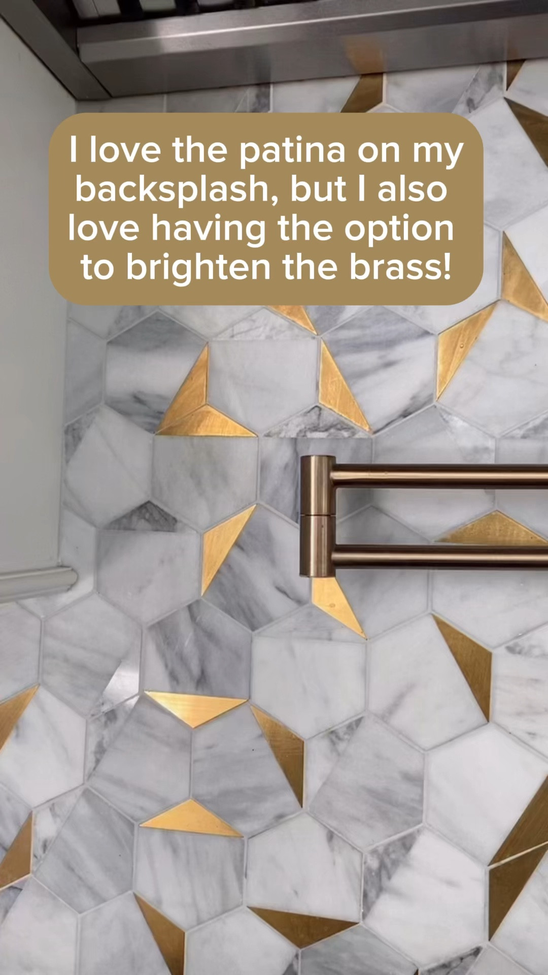 Backsplash around cooking area!
One of the main reasons why I love our backsplash so much is because it’s modern it has brass, and the brass can have two different looks!
#backsplash #potfiller #cookingarea #kitchenmusthaves #kitchentile #kitchenrange #rangehood #luxurykitchen

#LTKHome