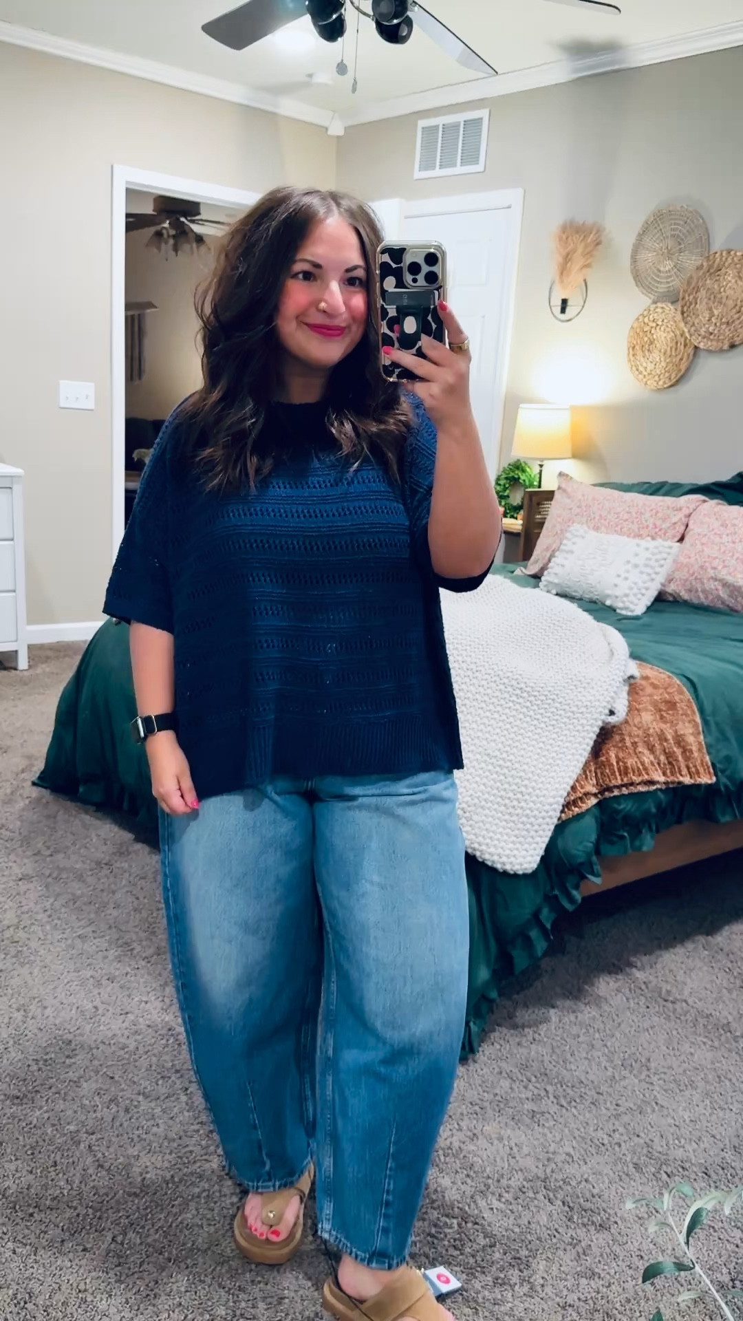 Easy everyday look 🤍
This short sleeve navy sweater is one of those pieces that goes with everything  Lightweight, comfy, and such a good staple for transitioning seasons. sandals: fit true to size // wearing a 5
jeans: fit true to size // wearing a 14 regular
sweater tee: fits true to size // wearing an XL 

 