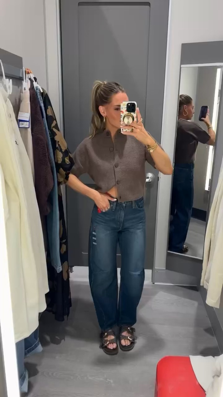 I definitely think I’ve fallen for the barrel jean trend 😍

#targetfashion #targetfinds #targetsale #targetcircleweek #fallfashion #falloutfitinspo

#LTKSaleAlert #LTKStyleTip #LTKFindsUnder100