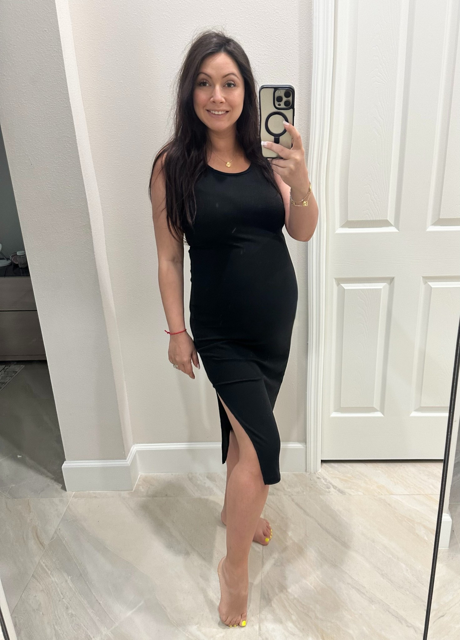 I am still on my no waistint money on maternity only clothes, so this dress is only $24.99 and totally versatile for before, during and after! 
Bump approved 
Maternity dress
Postpartum dress 
Pregnancy fashion 

#LTKStyleTip #LTKBump #LTKFindsUnder50