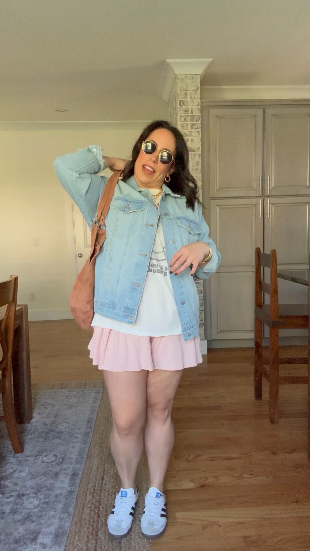 Midsize OOTD featuring my new aerie pieces! 

Medium in shirt 
Large in shorts 
Medium in denim jacket 

#LTKFindsUnder100 #LTKStyleTip #LTKMidsize