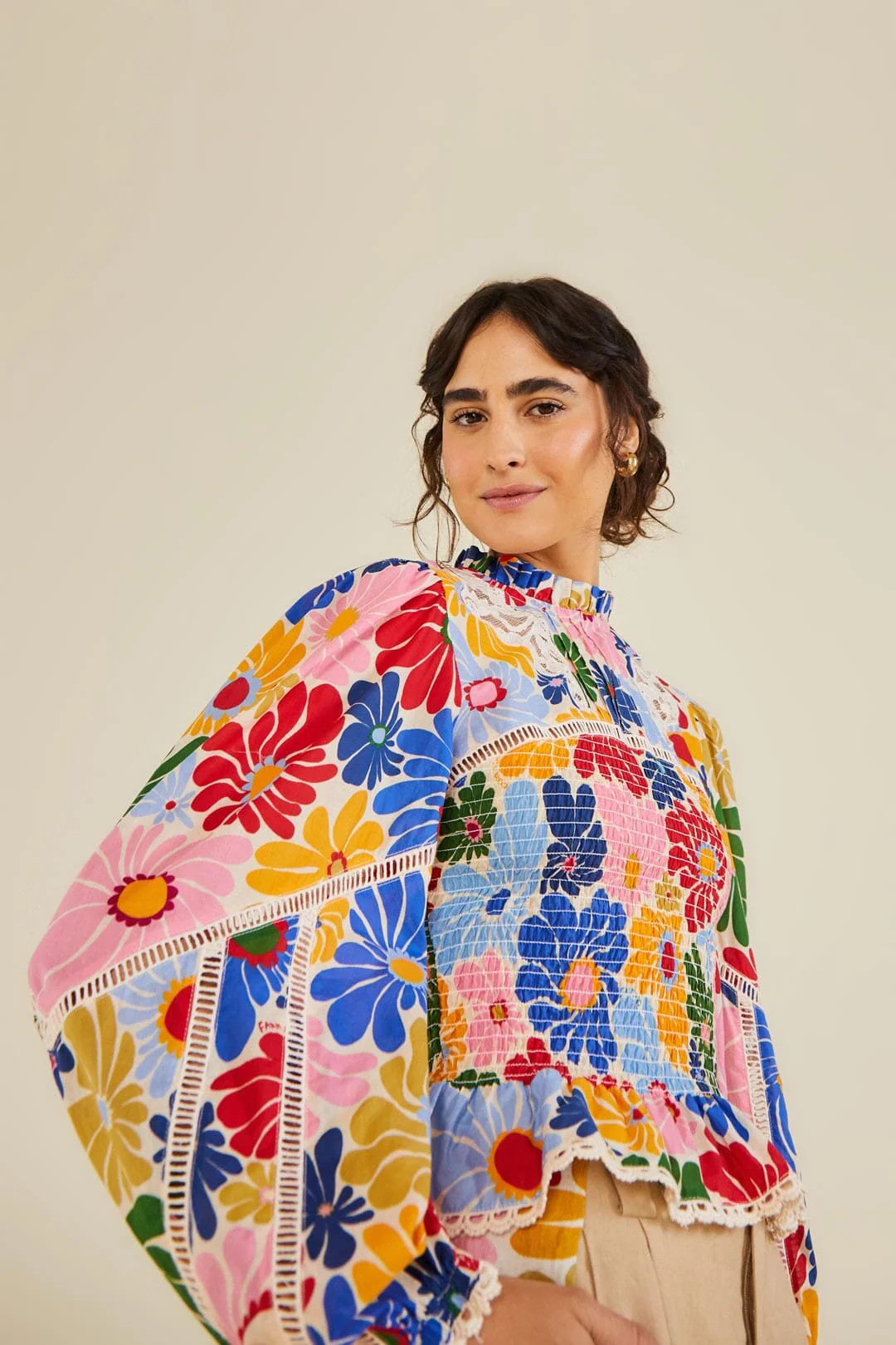 Sand Sunny Daisies Blouse | FarmRio (US)