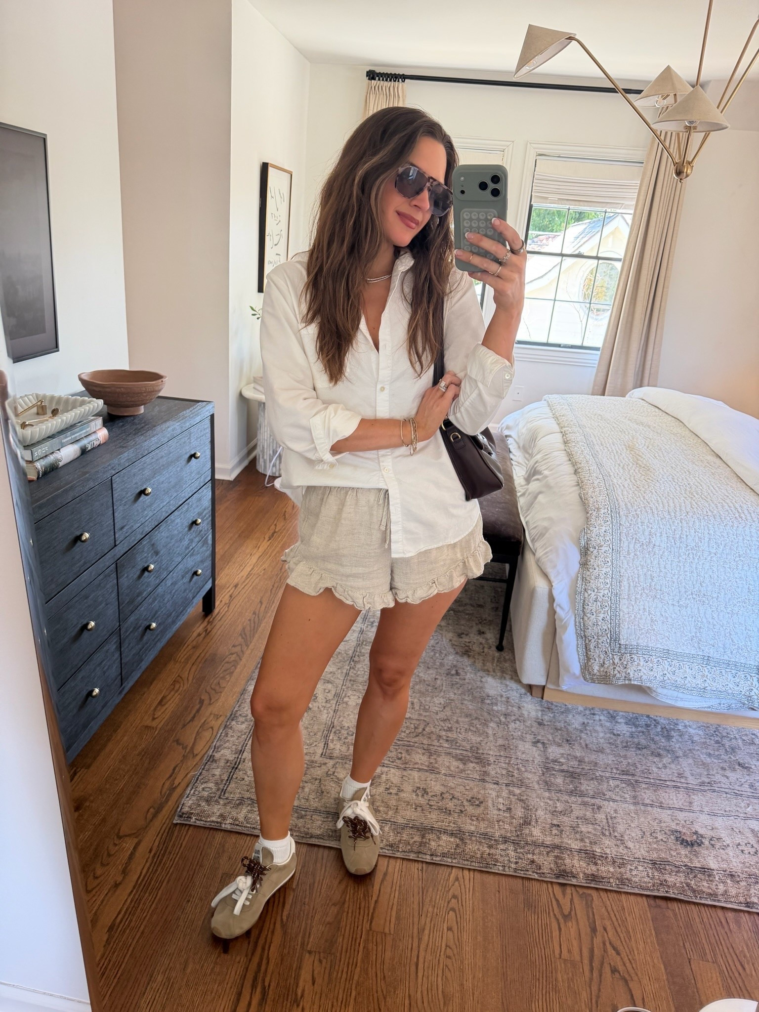 OOTD - a variation I love to throw on a button down and shorts 🙌🏼