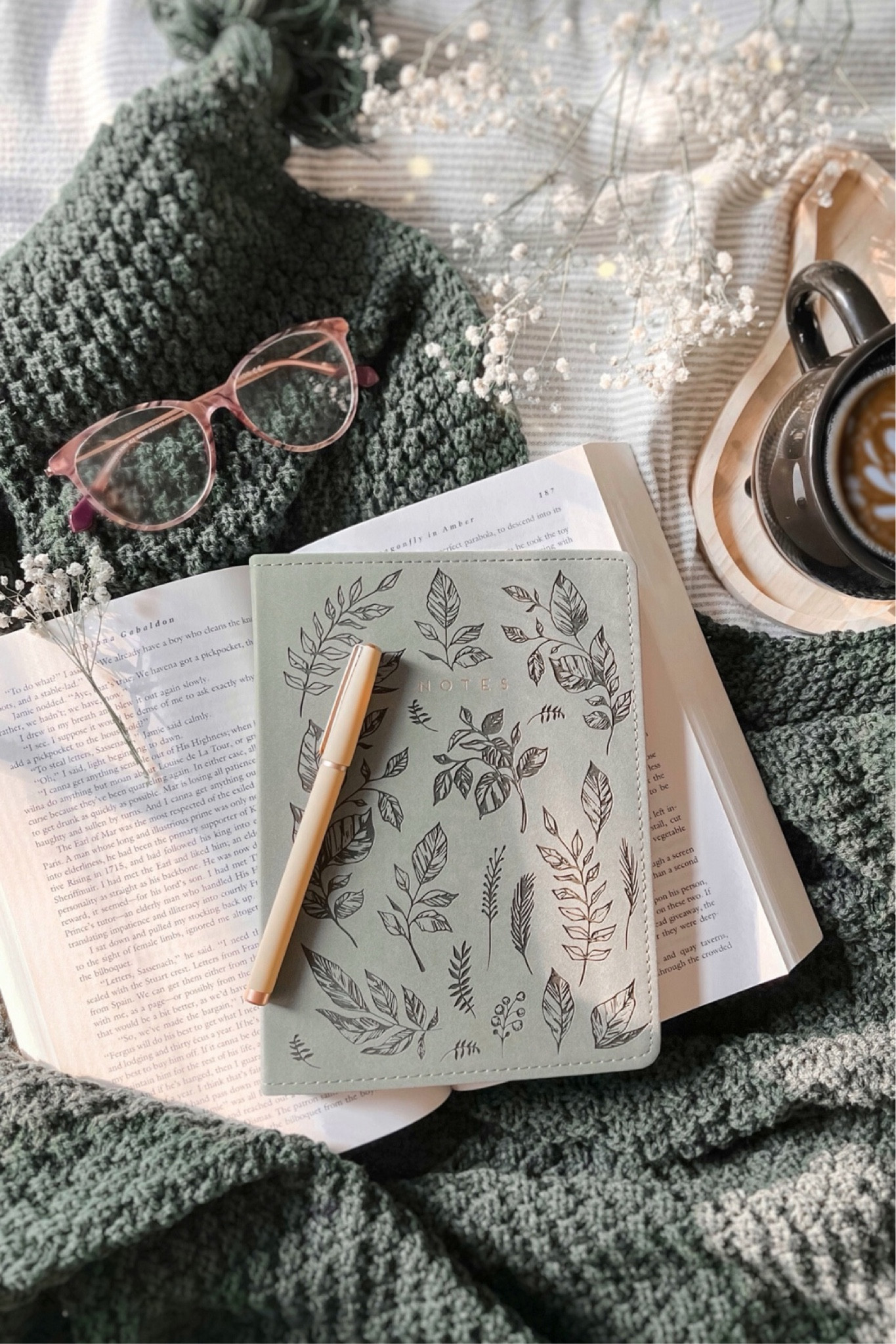 Slow morning vibe 

#LTKfindsunder50