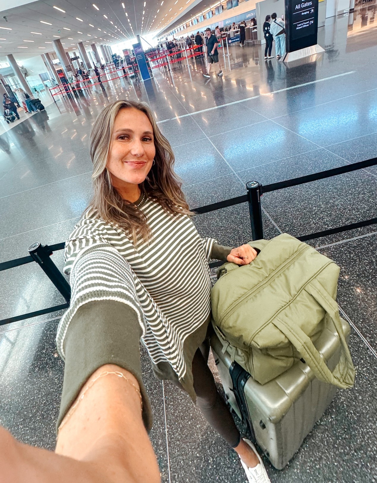 travel outfit and cal pak luggage!
