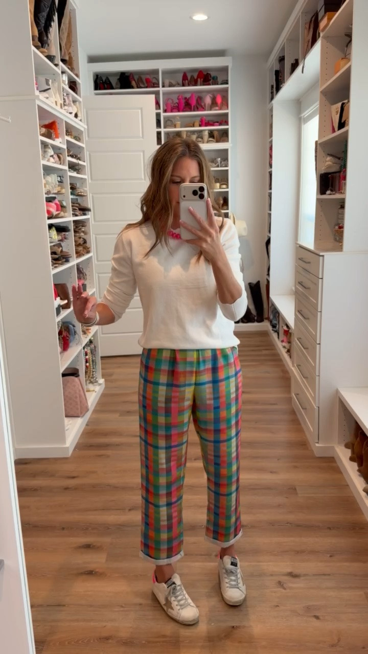 In a medium sweater, medium pants, necklace and accessories- fits tts.

#LTKgrwm #LTKootd #LTKSeasonal
