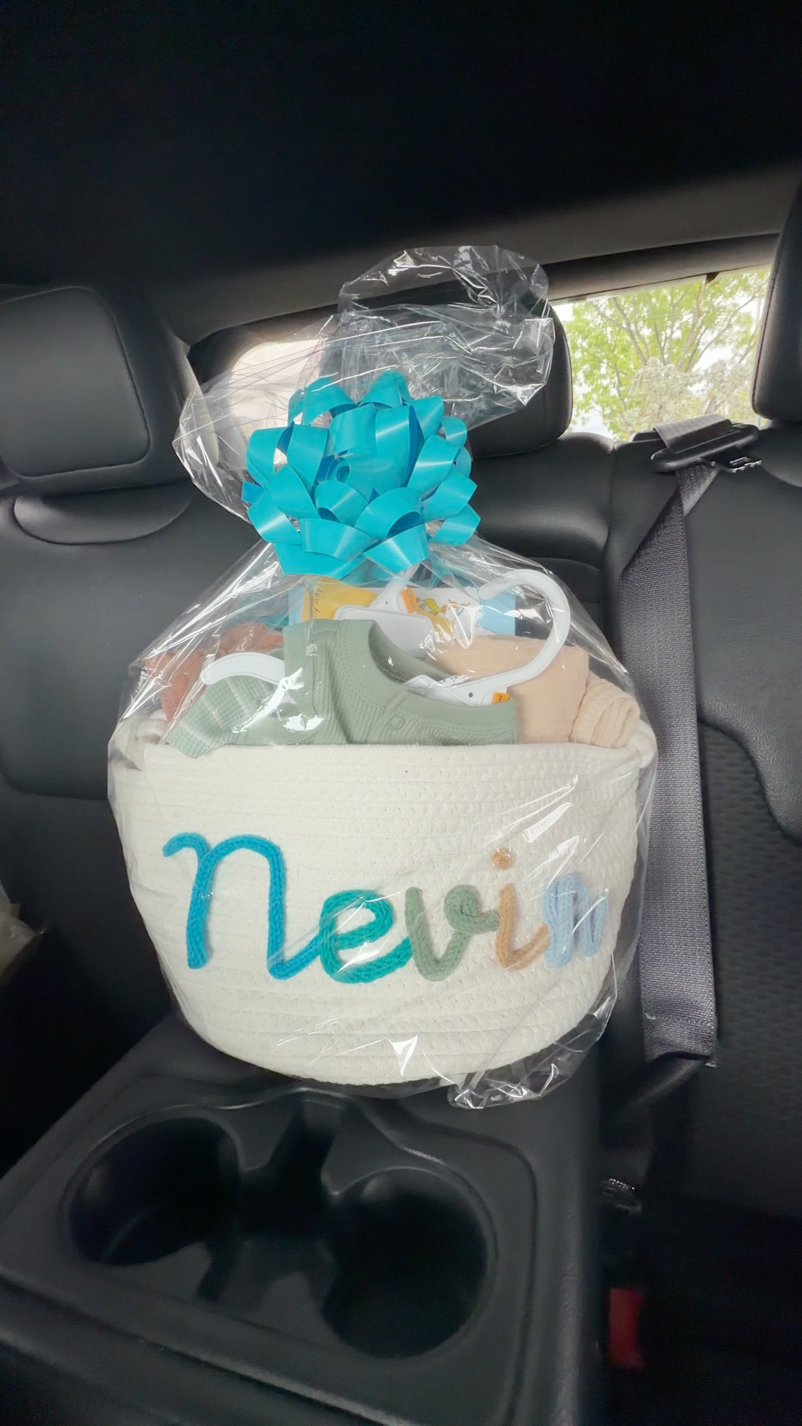 I made this #giftbasket for my cousin’s #babyshower. LOVE this personalized basket with #babyname from @Etsy! I always find the best #gifts from there. It comes in multiple sizes and you can choose the colors. Also love that they can use this in the #babyroom for years to come! Linking the basket and everything I put in it below. This basket is style A, size L.

#baby #babygifts #giftideas

#LTKKids #LTKBaby #LTKvlog
