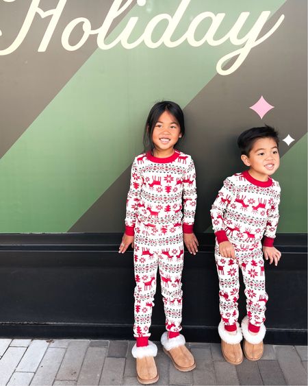 Favorite holiday pajamas are 50% off plus free shipping!! Early Black Friday sale!! Family holiday pjs


#LTKkids #LTKfamily #LTKHoliday