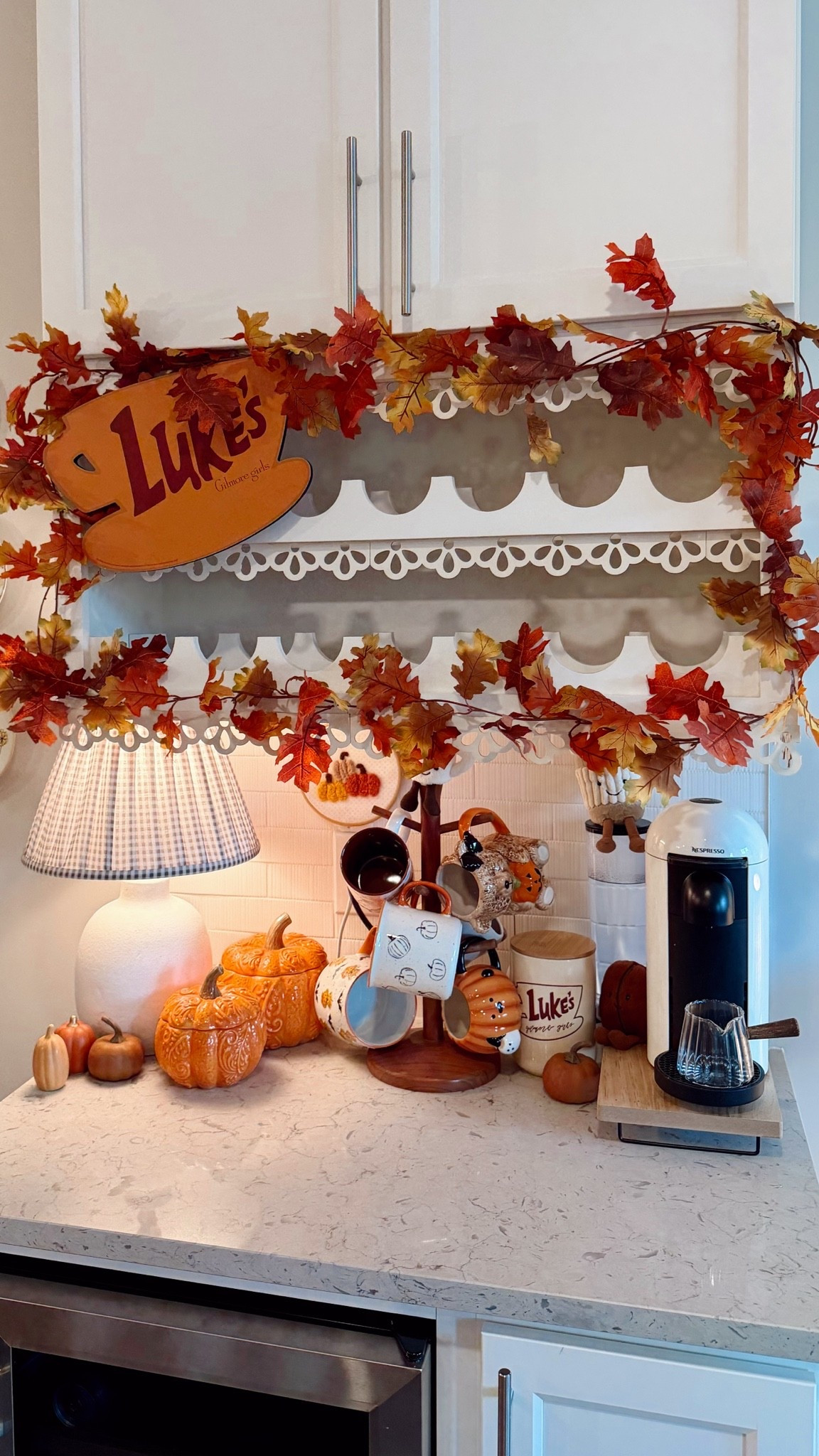 🍂🍂🍂 (majority of things are from hobby lobby & home goods and I can’t find links😭)

#LTKHome #LTKfoodie #LTKSeasonal