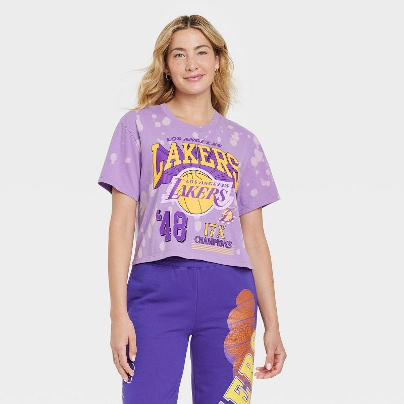 Women's LA Lakers NBA Cropped Short Sleeve Graphic T-Shirt - Purple | Target