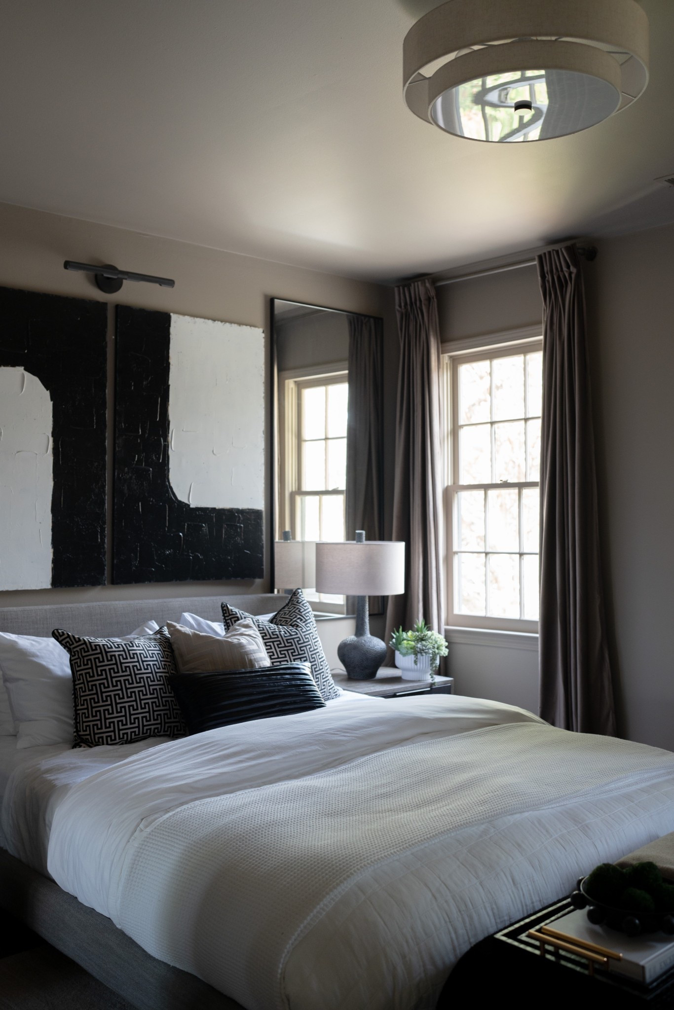 Eeek! I absolutely this Spring Glow up on the bedroom!!!!!! This was so easy and affordable and the result is AMAZING!!!!! xxV🖤

#LTKHome #LTKSeasonal #

#LTKHome #LTKSeasonal #LTKStyleTip