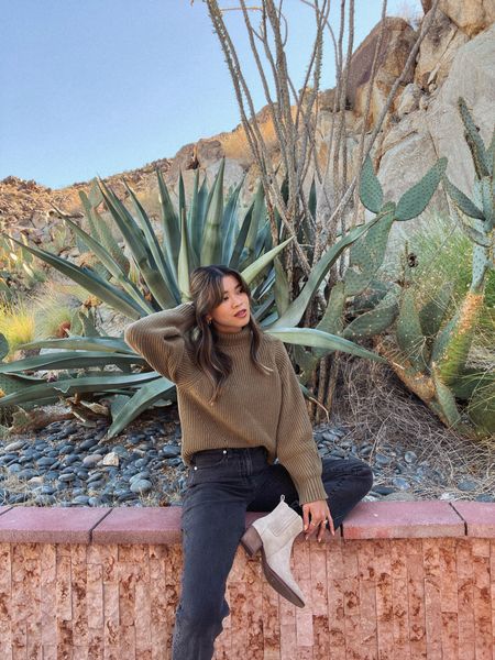 The perfect fall outfit with a Revolve sweater and Madewell jeans and booties!

Top: XXS/XS
Bottoms: 00/0
Shoes: 6

#fall
#fallfashion
#falloutfits
#fallstyle 
#travel
#travelfashion
#joshuatree
#falltravel
#california
#madewell
#revolve
#booties
#sweater
#turtleneck
#jeans
#denim
#blackdenim


#LTKtravel #LTKSeasonal #LTKstyletip
