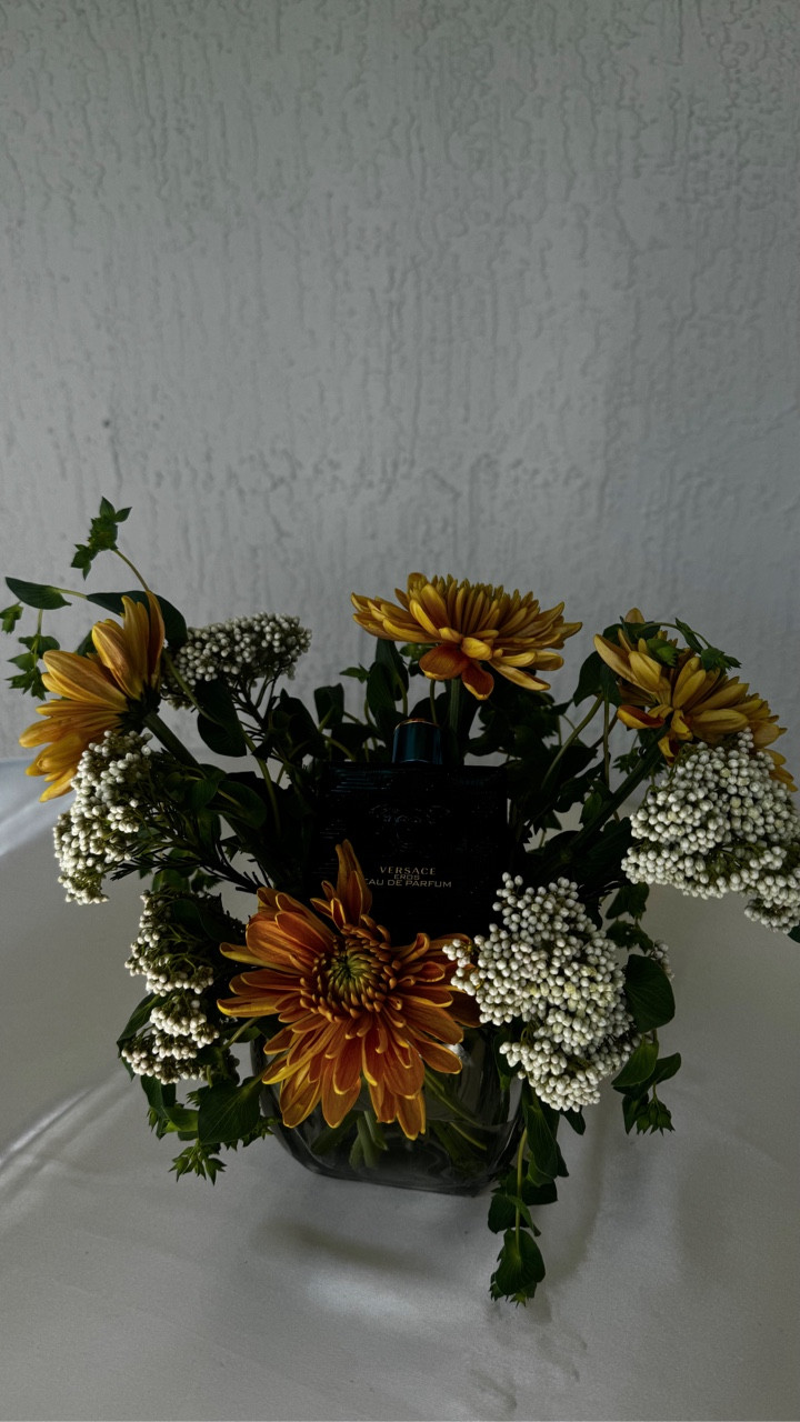 I turned gift giving into art this year 💐 because if you’re gifting Versace, the presentation should feel just as special

#VersaceFragrances #VersaceErosEDT #VersaceBrightCrystalEDT #VersaceDylanPurpleEDT #VersaceErosFlameEDT #Ad @sephora