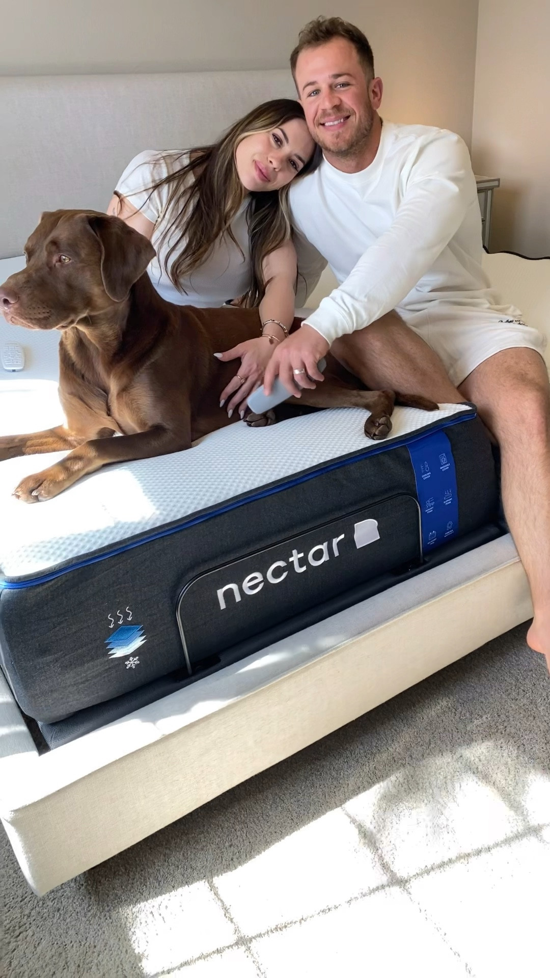 The best mattress 

#nectarsleep #mattress #bed #bedding #adjustableking #memoryfoammattress #bestmattress #kingmattress #splitking #unboxing

#LTKhome