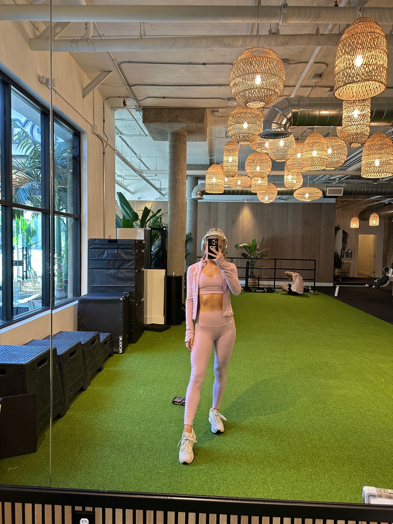 pink ootd for the gym 

#LTKstyletip #LTKfitness #LTKtravel