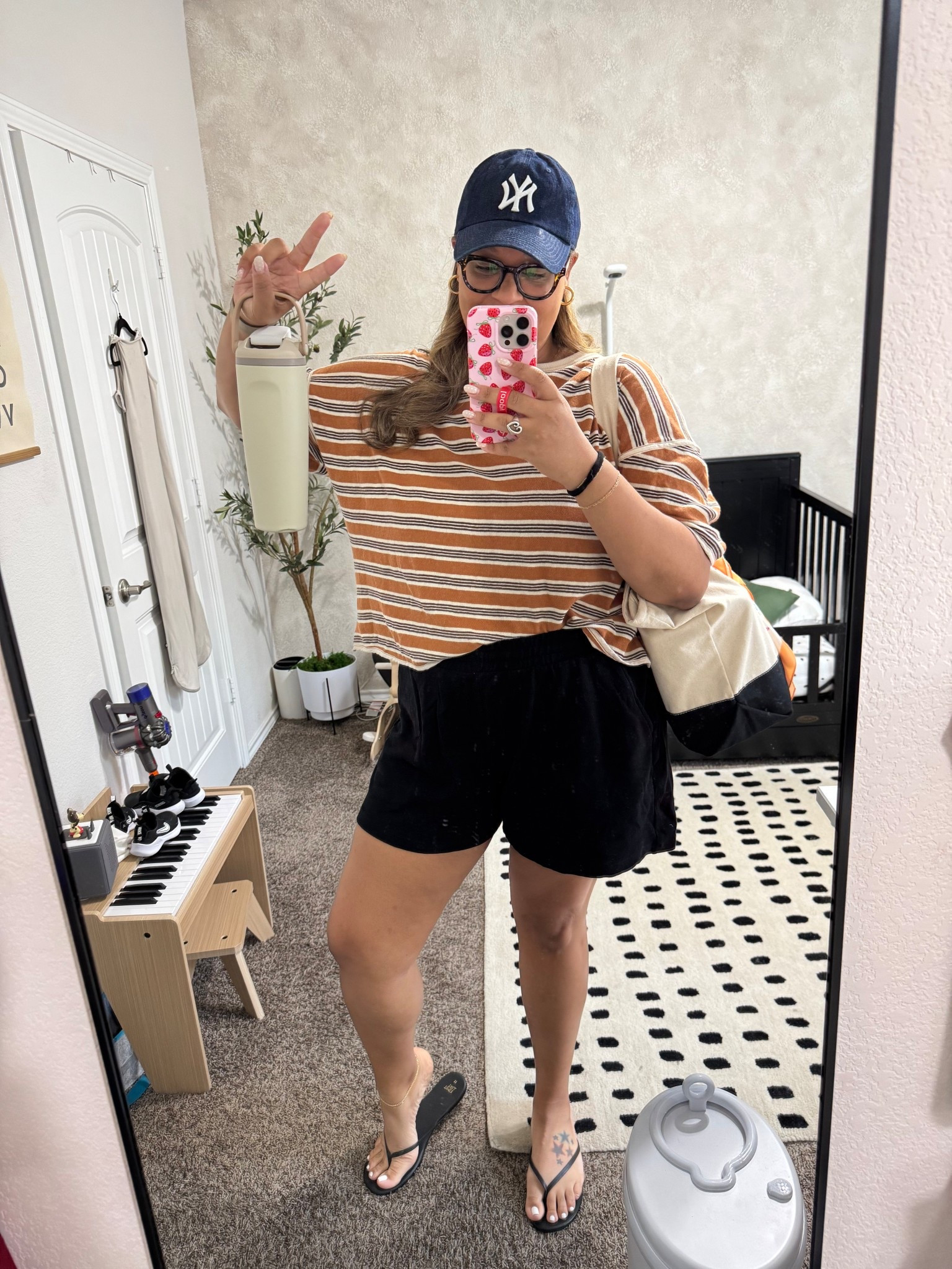 Mom ootd

#LTKootd #LTKmomlife