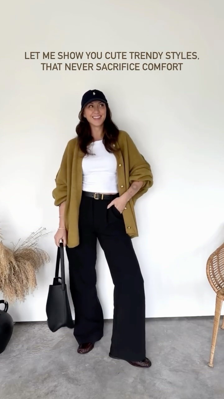 Hey, I’m Liz 👋🏼 a 40 year old mom that loves all outfits to be casual, comfortable, and wearable for everyday life. I love putting together outfits for the busy moms that want to look put together, but don’t want to take a lot of time to do it! So if that’s you, heeyyy! 
#millenialstyle #millenialoutfit #outfit