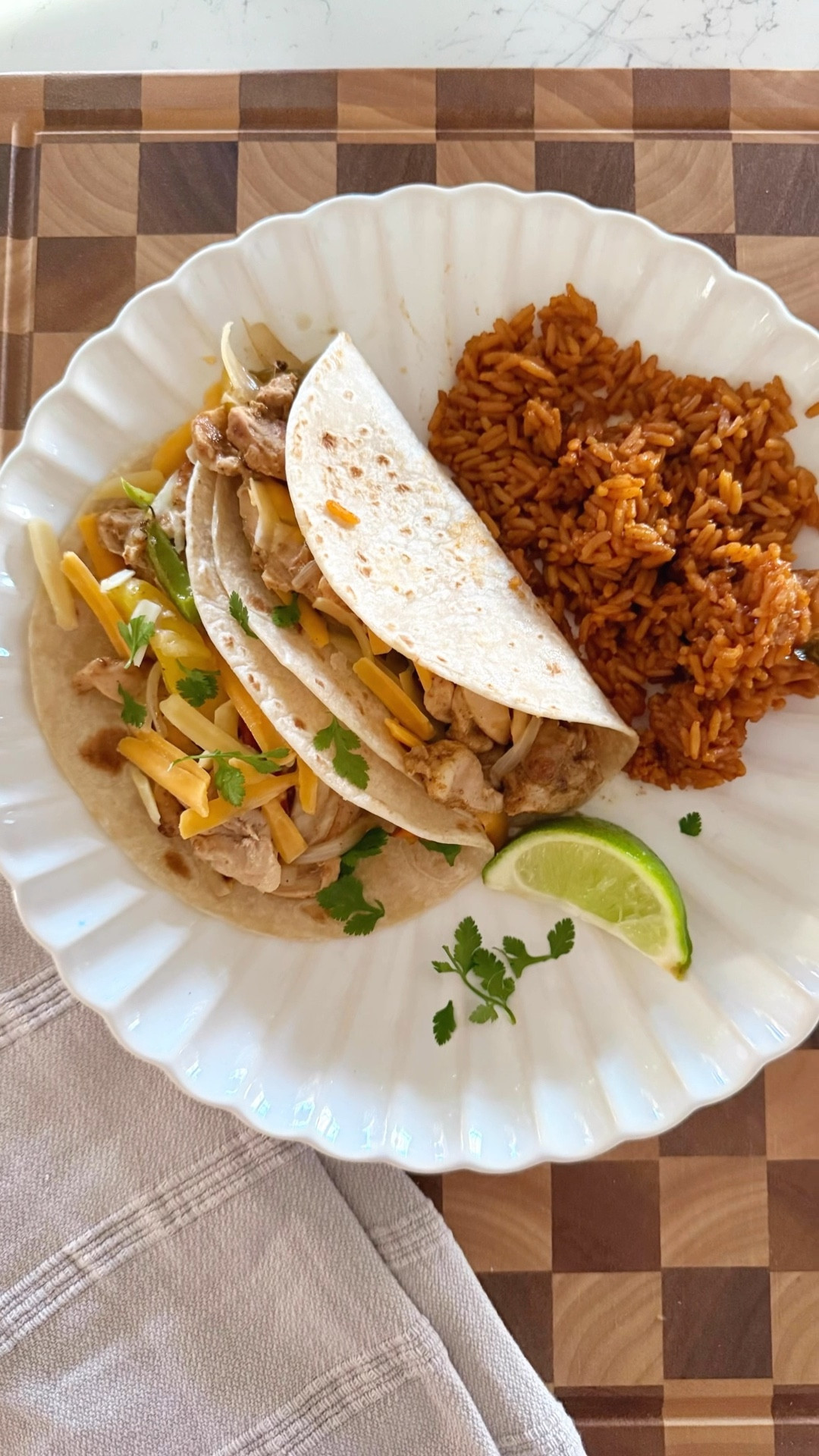 Oven baked chicken fajitas- 
The supplies I used- including my two sides non toxic cutting board

Recipe: https://mydiyhappyhome.com/oven-baked-chicken-fajitas/

#LTKdayinmylife #LTKHome #LTKfoodie