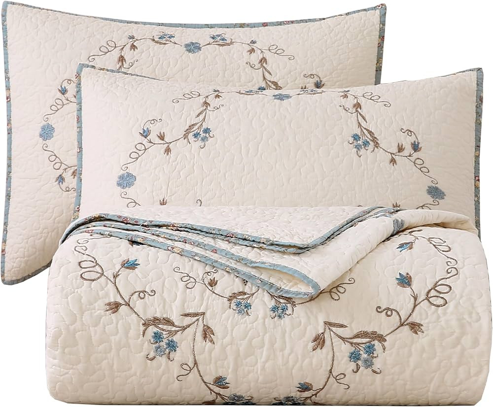 vctops 3-Piece Elegant Floral Embroidered Bedspread Coverlet Set Oversize Queen 100% Cotton Rever... | Amazon (US)