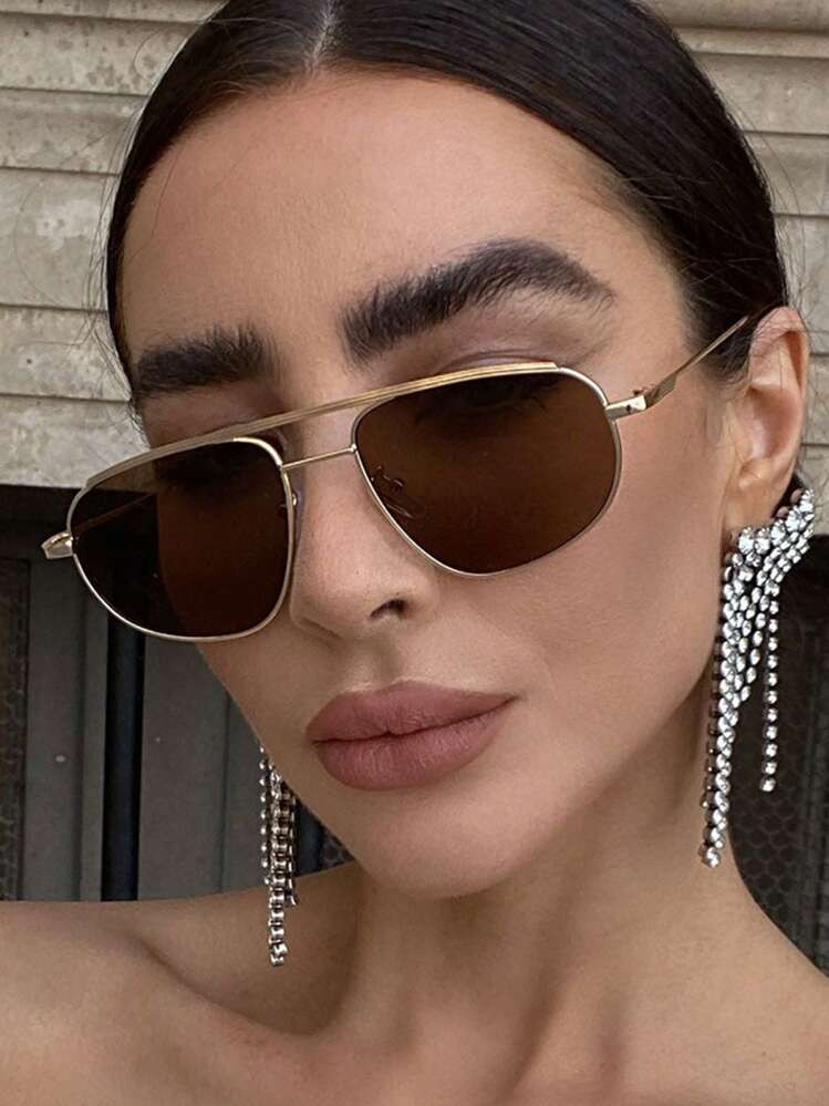 1pc Women's Golden Double Bridge Pilot Style Metal Frame Fashionable Retro Eyeglasses, Suitable For Daily Wear,School Beach Accessories For Women Glasses Shades Basics Fall Winter Women Outfits Clothes Business Casual Gifts For Summer Beach Vacation,Outdoor,Travel | SHEIN