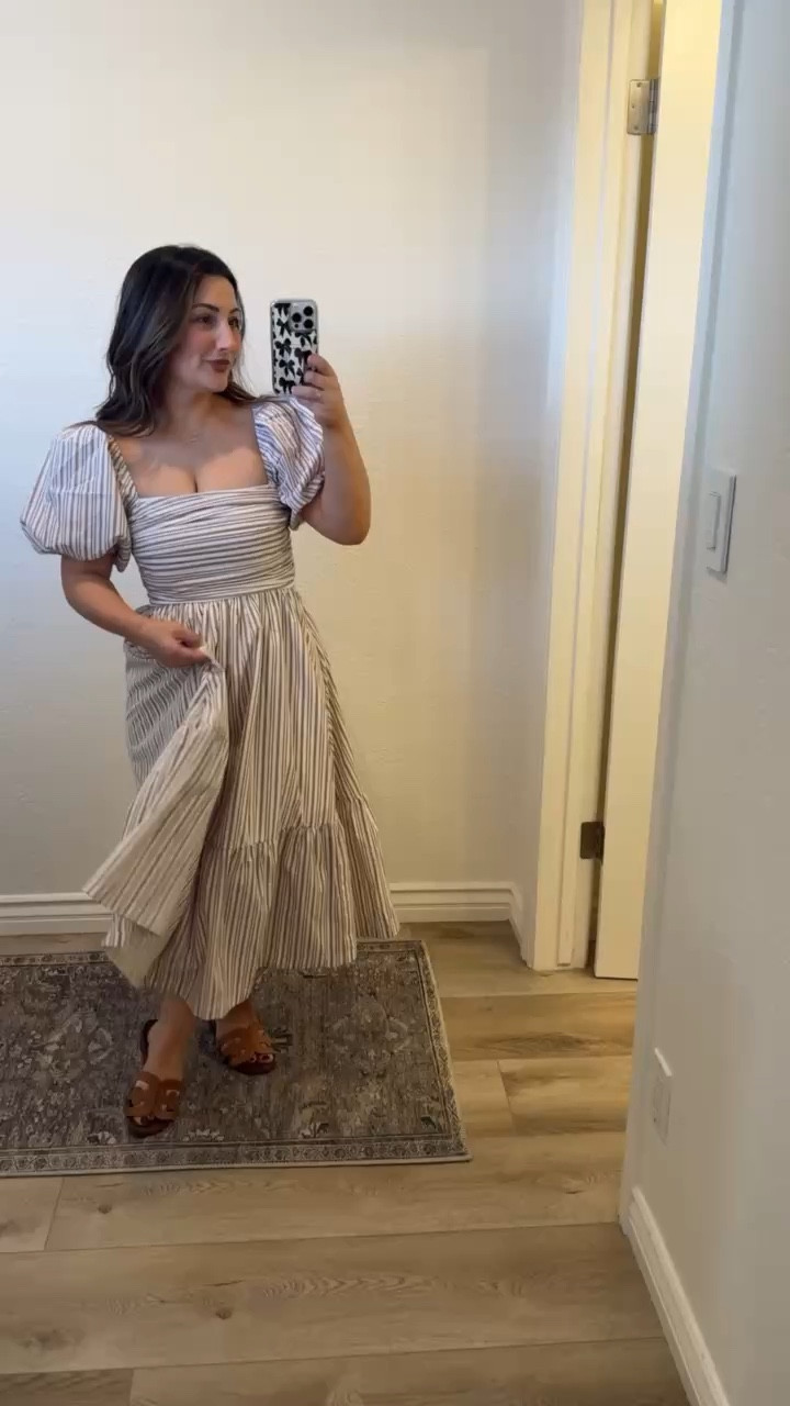 Puff sleeve midi dress!

Size xs petite 
Available in a bunch of prints and solid colors! 

I'm 5'0" 145lbs 

Vacation dress, spring dress, shower guest dress 

#LTKPetite #LTKSaleAlert #LTKFindsUnder100