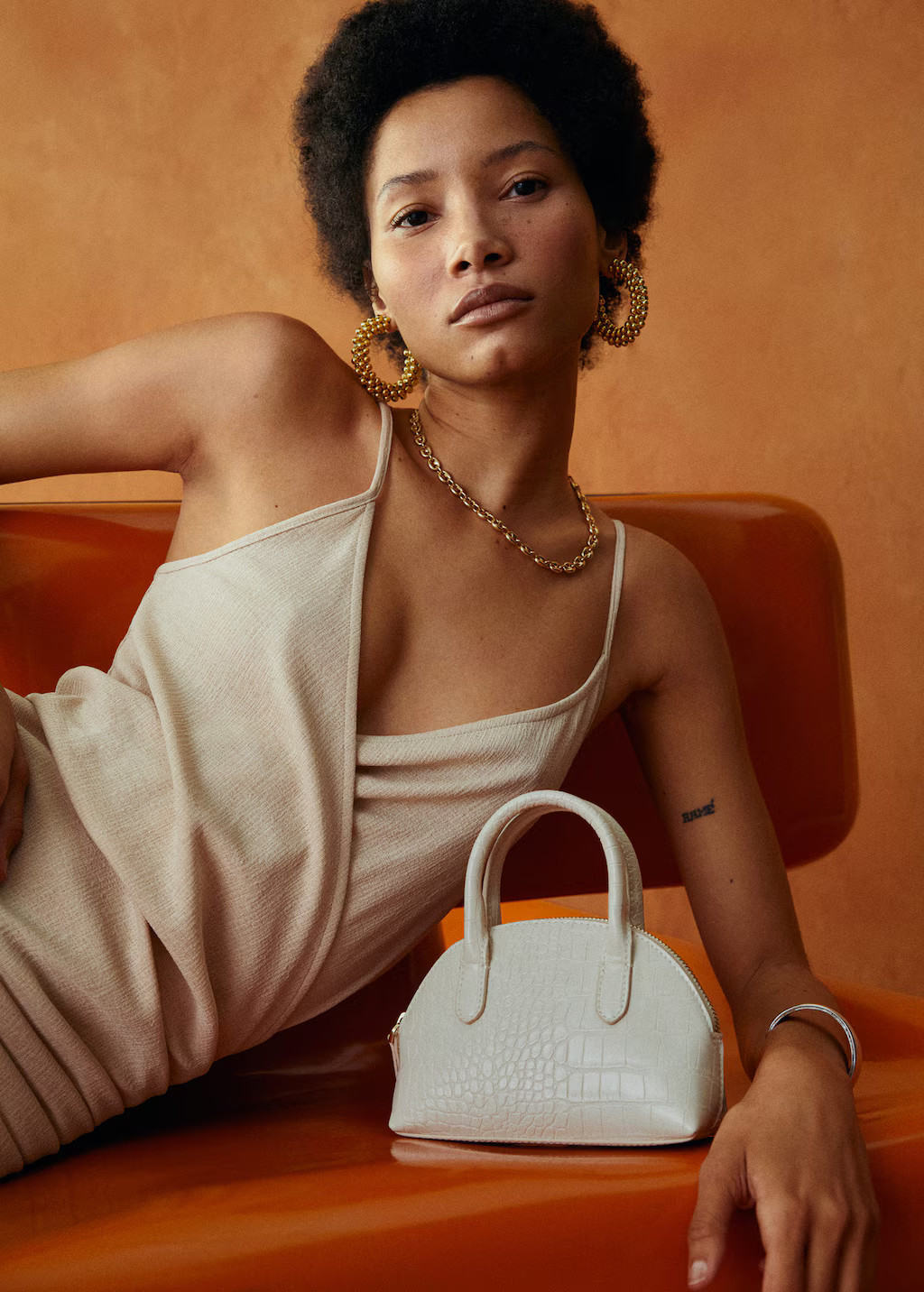 Crossbody mini bag | MANGO (UK)