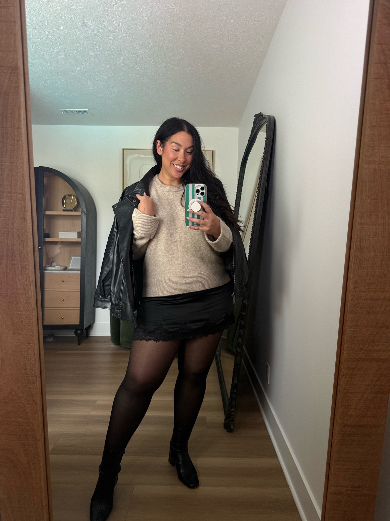 Adding the bomber jacket is always a great way to add contrast and play with the structure! Wearing an XL on the bottom, L on top. Midsize, midsize fashion, Abercrombie, fall

#LTKootd #LTKSeasonal #LTKMidsize