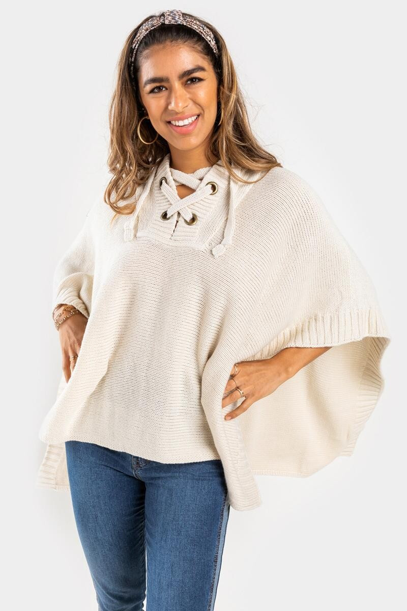 Lylah Lattice Front Poncho With Hood | Francesca’s Collections
