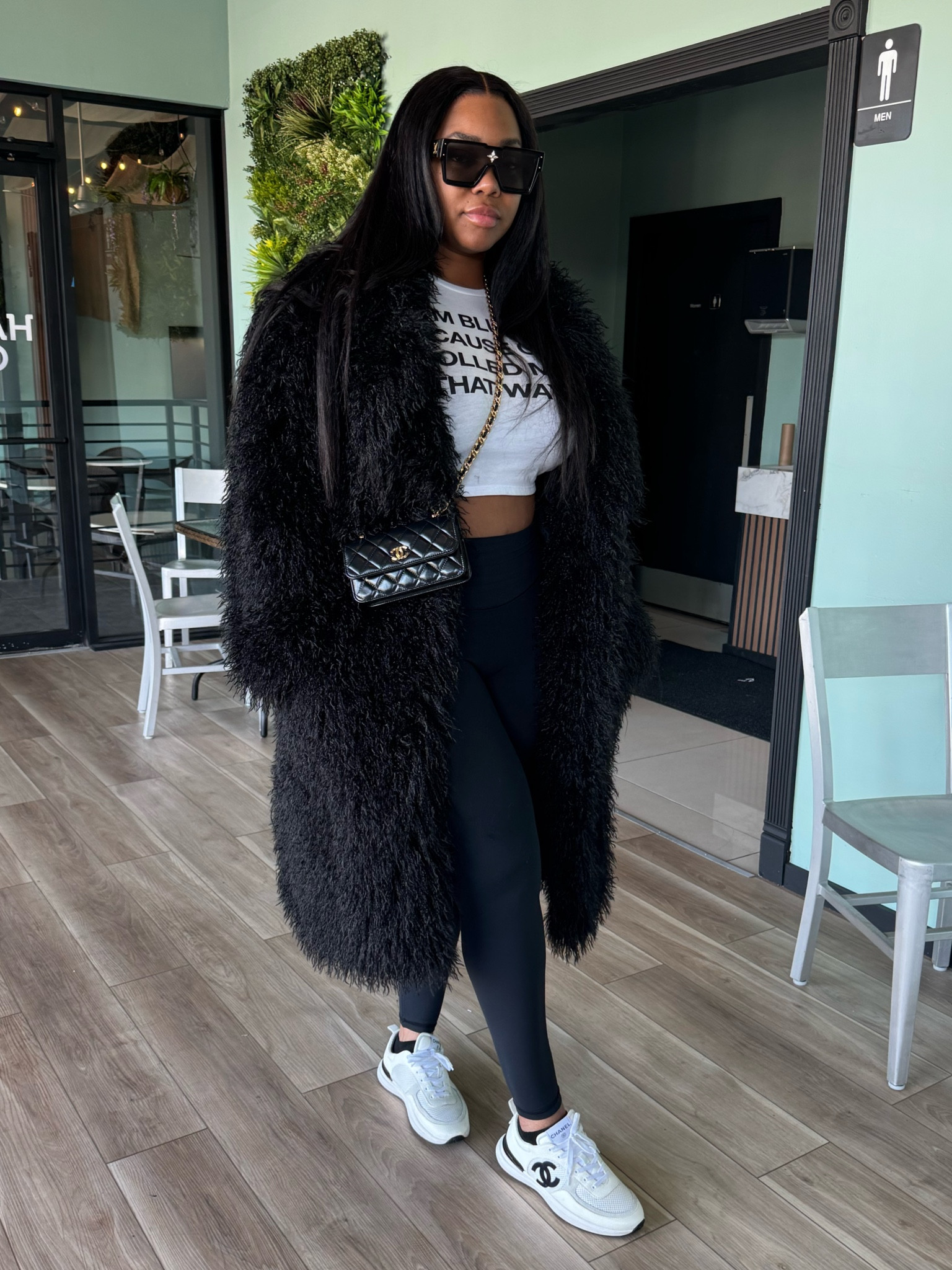 Looking like the rich auntie 