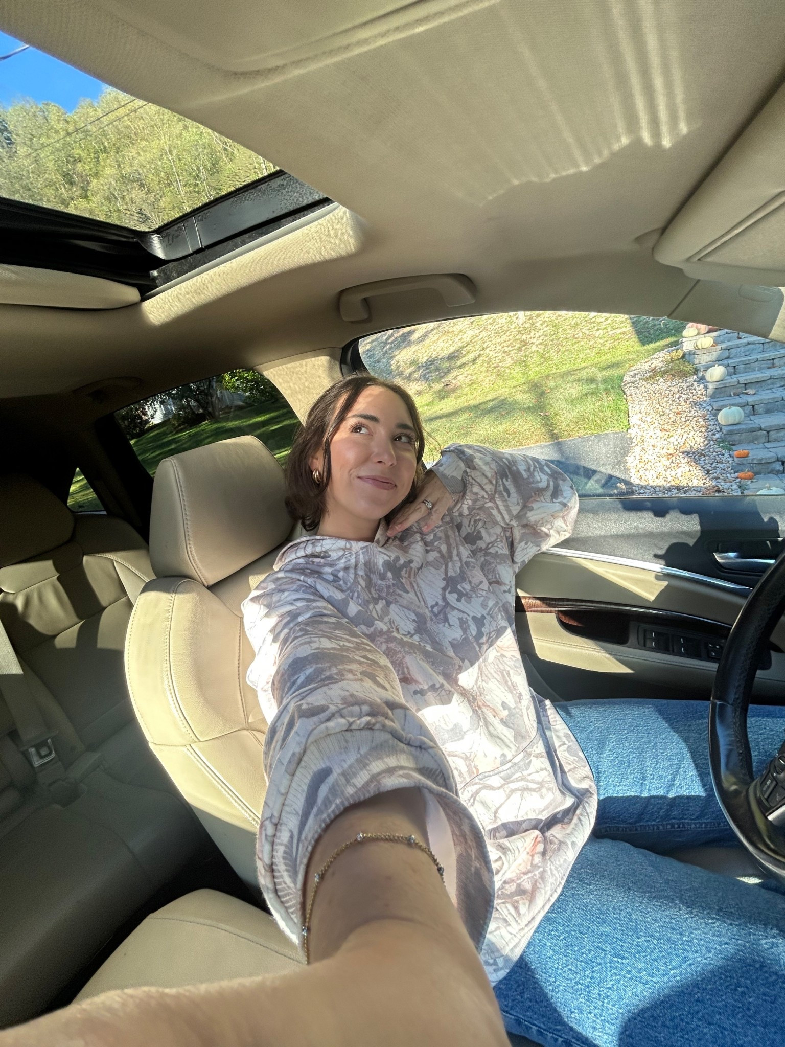 The BEST Amazon sweatshirt, camo Abercrombie lookalike 🤎🙌🏻

#LTKSaleAlert #LTKStyleTip #LTKFindsUnder50