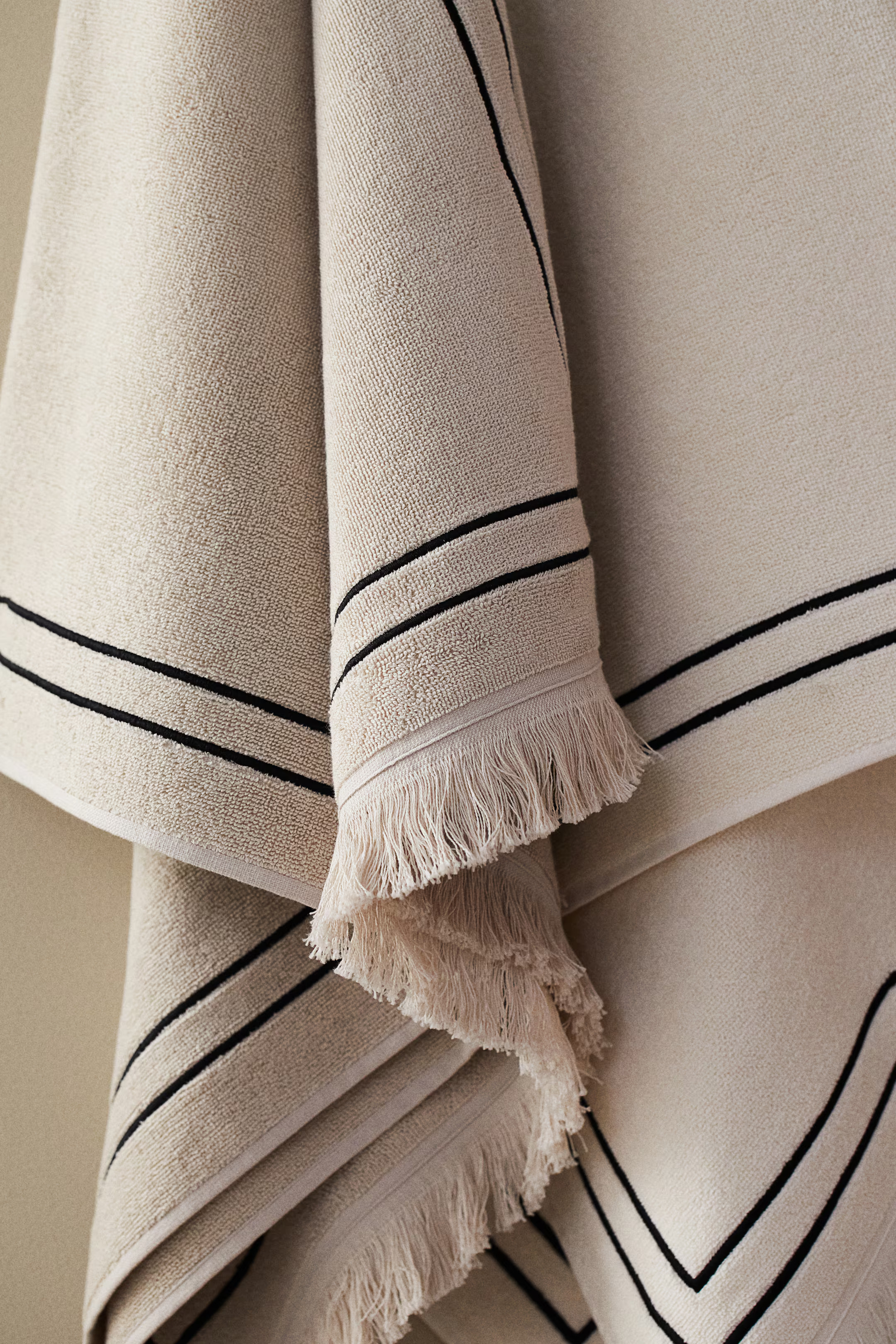 Terry Bath Towel | H&M (US + CA)