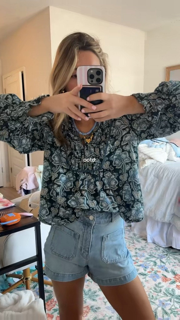 blouse is nuuly thrift! 

#LTKSpringSale #LTKspringtrends #LTKootd