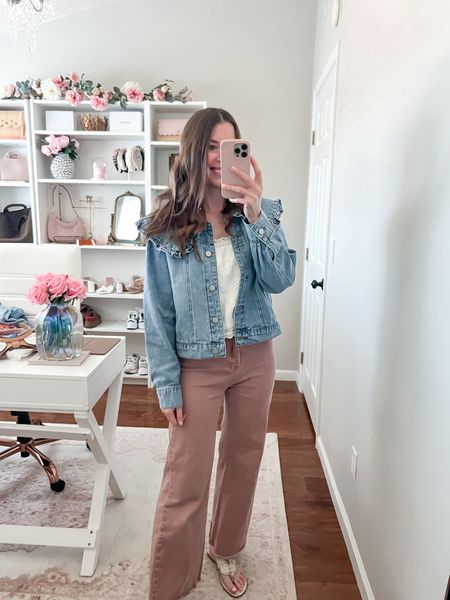 Denim jacket XS
Linen top XS
Amazon pants XS
Sandals size up 1/2