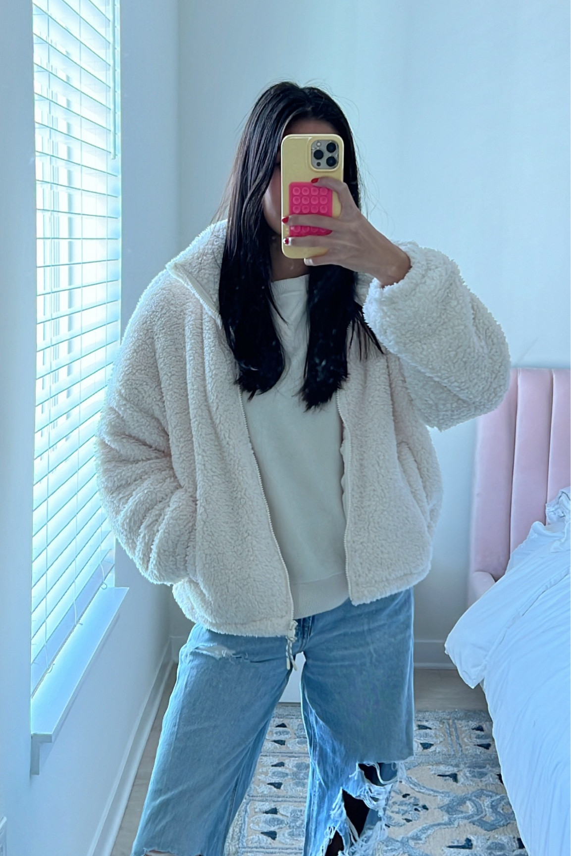 this jacket literally feels like a blanket, and it matches perfectly with the Sherpa pull over! There are both from American Eagle✨🤭