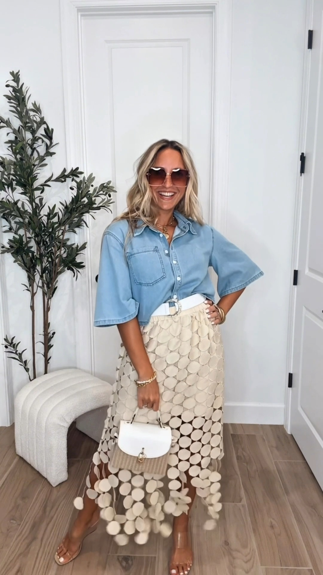 Cutest summer outfit alert ☀️💙
This look is giving designer vibes without the designer price tag 🙌🏼

The denim crop button down (size small, light blue) is the perfect lightweight layer and this fun, unique skirt (size small, apricot) is such a statement piece. Obsessed with the texture and flow!

Both come in tons of color options











Date night outfit/ girls night out / scalloped skirt/ fringe skirt/ vacation outfit 

#LTKFindsUnder50 #LTKStyleTip #LTKPetite