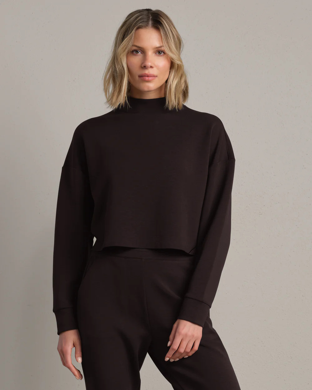 DreamGlow™ Cropped Mock Neck | Rhone