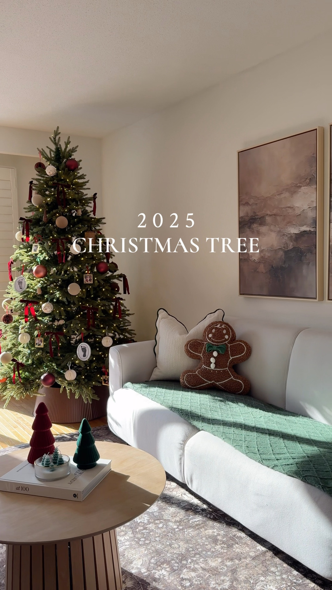 Finally sharing a little glimpse of our living room in our new home with the christmas tree reveal 🎄✨

#LTKholiday #LTKwinter #LTKcanada