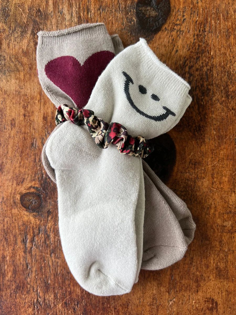 Icon Roll Top Socks, Set of 2 - Heart Smile | Natural Life