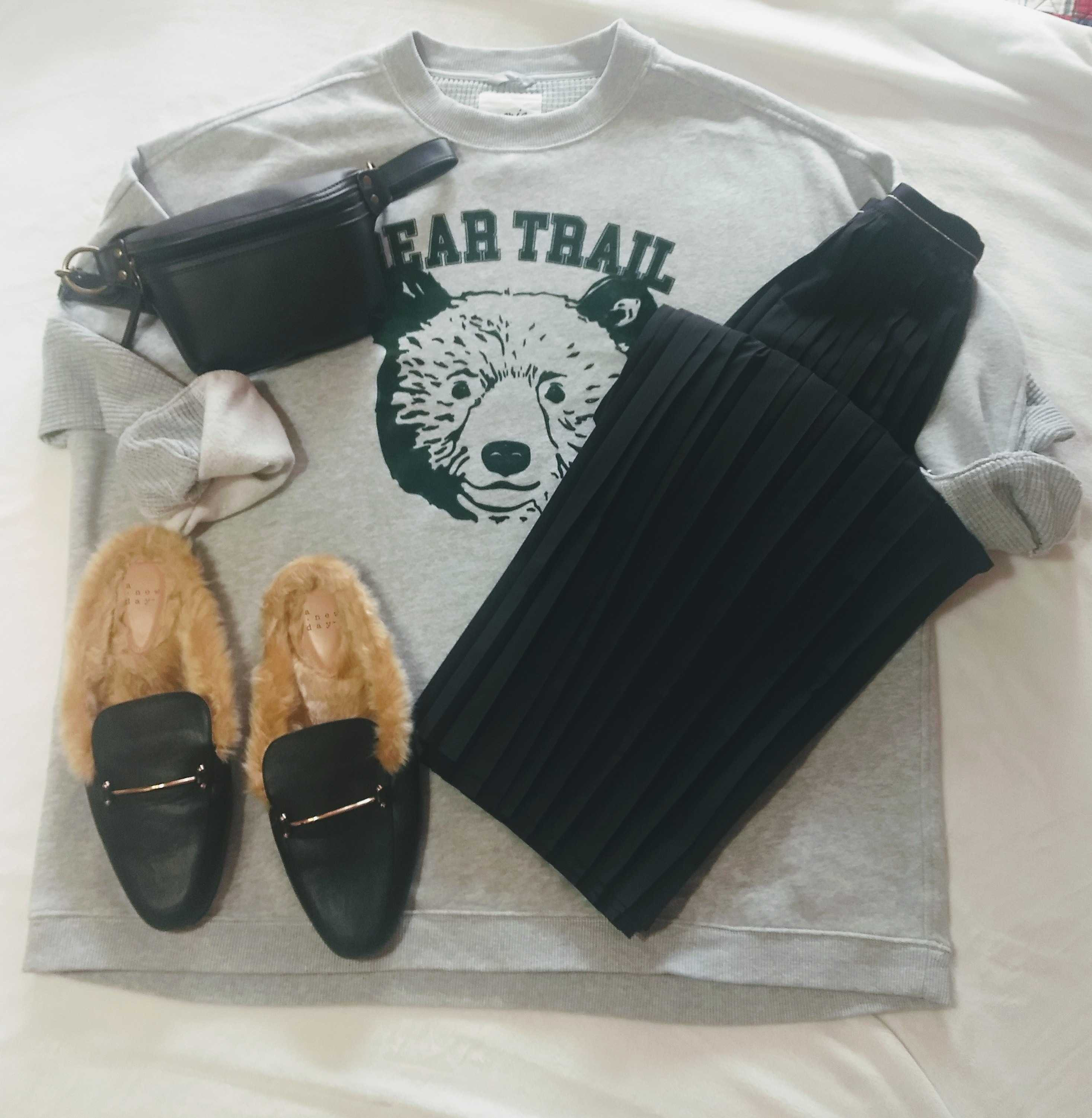 Quite possibly the comfiest oversized sweatshirt ever.

#LTKGiftGuide #LTKHoliday #LTKSaleAlert