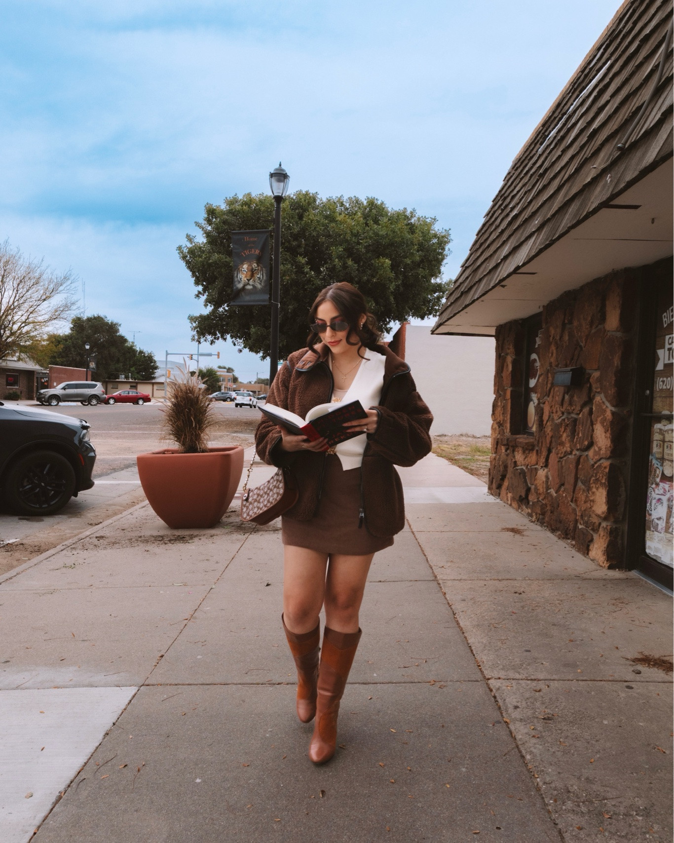 Cute fit, dark plot 📖🖤✨
Lowkey loving this cold front before the heat returns.

#LTKootd