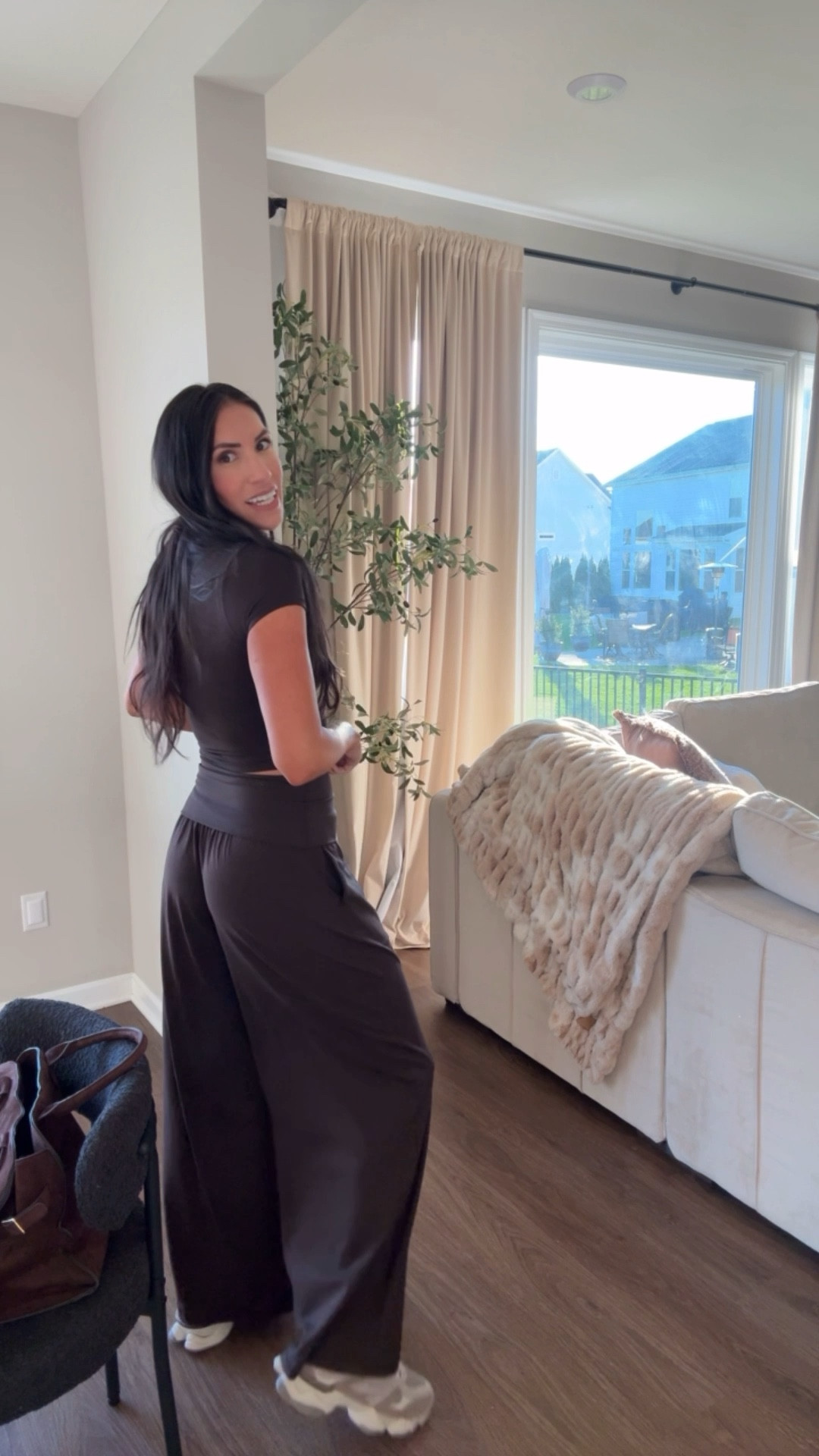 Comfy set today! 
Wearing small in top color dark earth
Small long in bottoms - get the long if you’re tall! 
New balance 9060 mushroom / arid stone 

#LTKStyleTip #LTKShoeCrush #LTKFindsUnder50