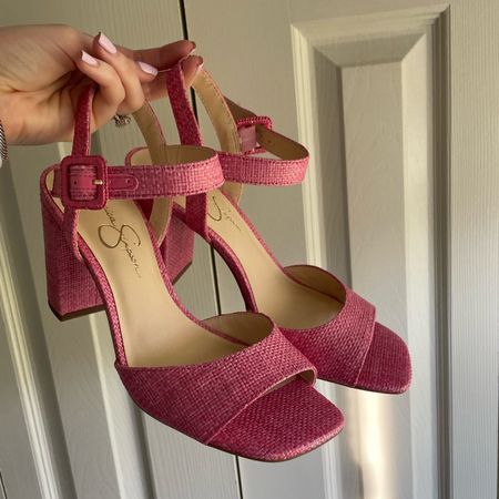 Love these pink raffia block heeled sandals 😍 on sale for $30! True to size but if you’re in between sizes I would size up - I’m usually a 9 but went with a 9.5 for a little wiggle room 

#LTKfindsunder50 #LTKshoecrush #LTKsalealert