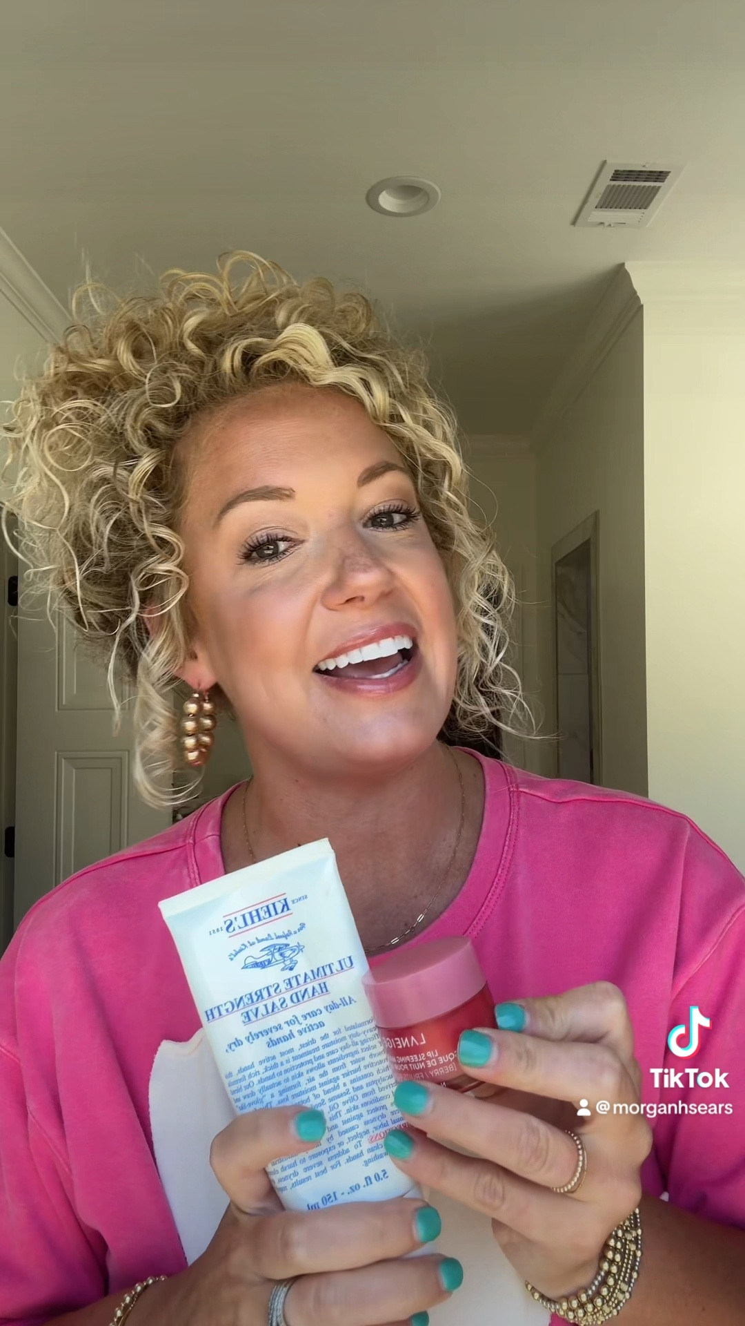 You need by your bed at all times!

#LTKBeauty #LTKSummerSales