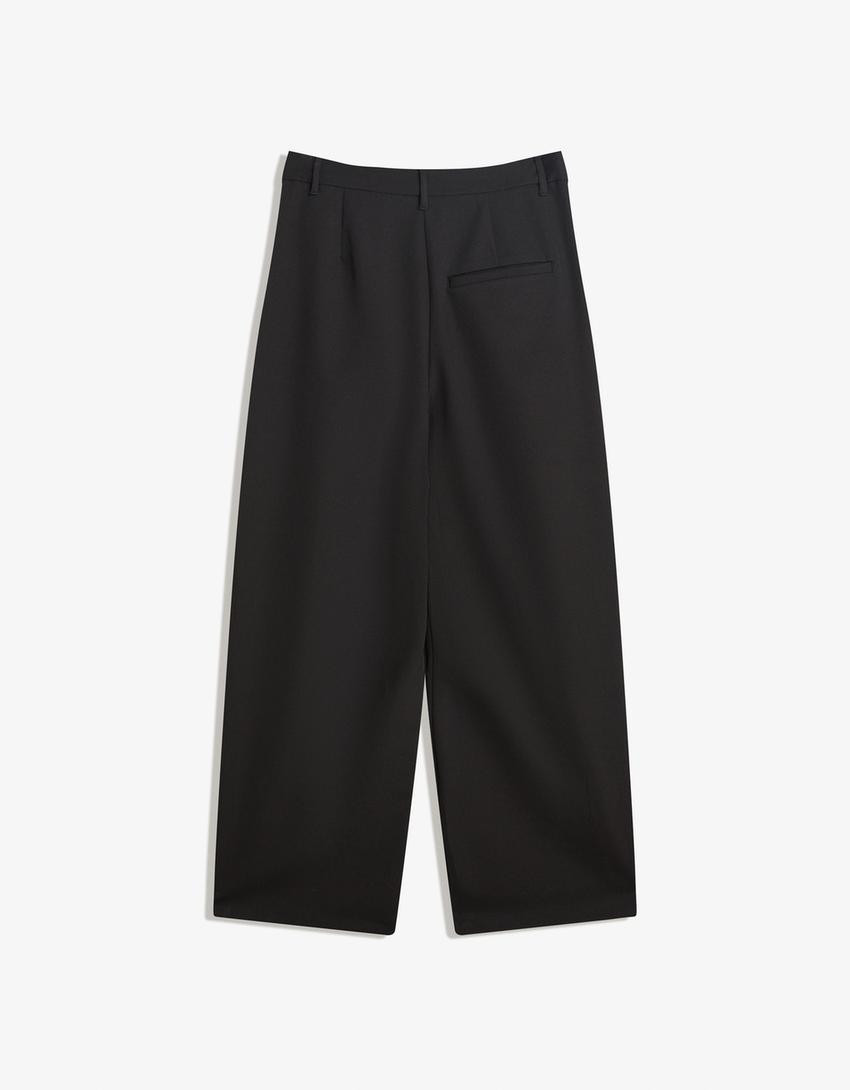 Tailored fit trousers with crossover waist - Trousers - Women | Bershka GB