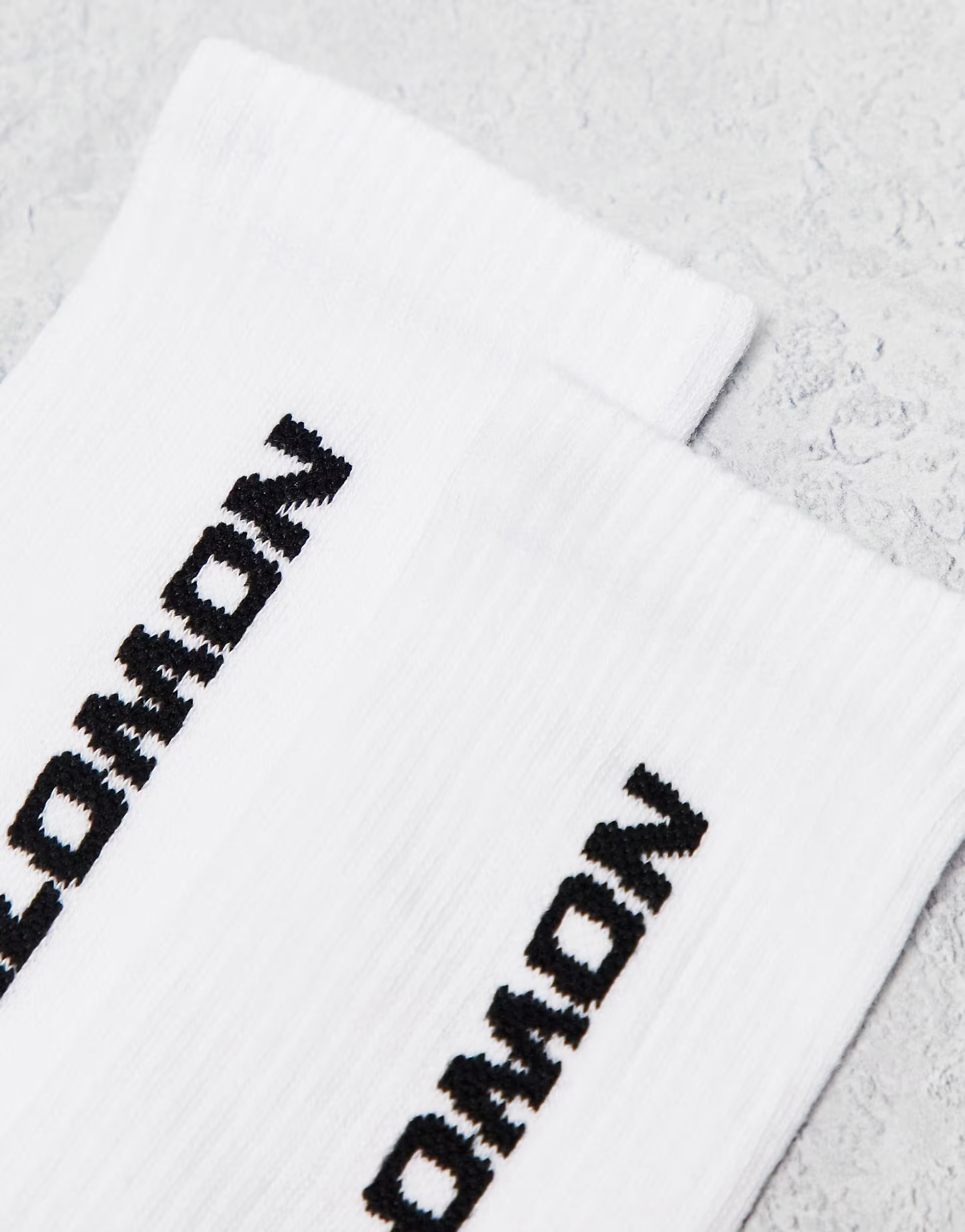 Salomon 3 pack of everyday unisex crew socks in white | ASOS | ASOS (Global)