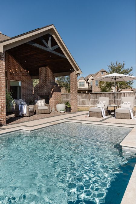 The pool and patio are calling me!  Outdoor furniture is all from Bassett Furniture.  Linking to similar options.



#LTKHome